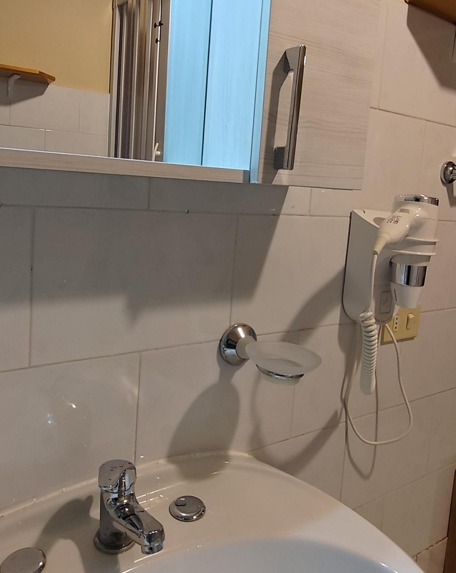 Aparthotel Palazzo Riccardi Solopaca Zimmer foto